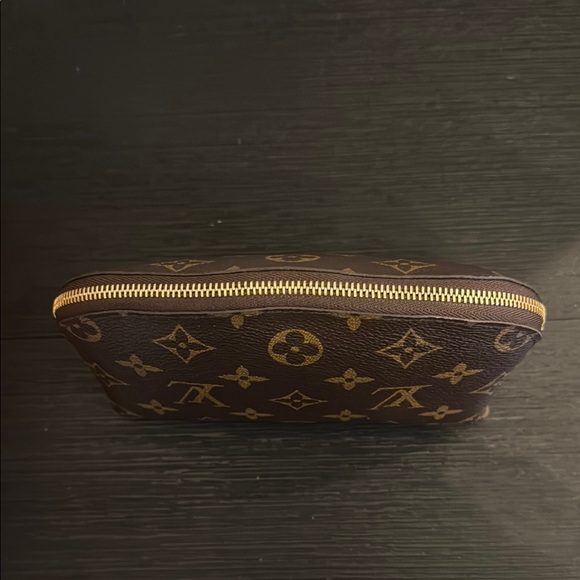 Louis Vuitton Cosmetic Pouch Small - Picture 3 of 7